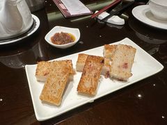 -广州中心皇冠假日酒店·百粤楼