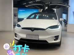 -TESLA 特斯拉(上海太古汇体验店)