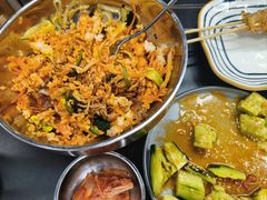 -许哥东北烧烤·铁丳烤串·宫后夹肉(繁花中心店)