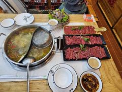 -田村·酸汤鲜牦牛肉火锅(布达拉宫广场店)