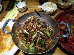 -小三峡食府(西五路店)