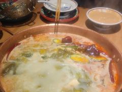 -洱火云南酸菜牛肉火锅(石景山当代商城店)