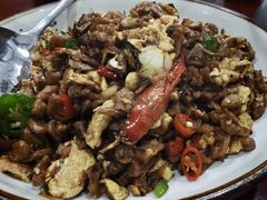 -湖南人家湘菜馆(镇江路店)