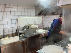 -呷佬·长沙手工米粉(金沙江路店)