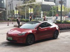 -TESLA 特斯拉(上海太古汇体验店)