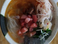 -巍山𤆵肉饵丝