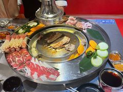 -哈哈碳都·牛肋条无限自助烤肉(台江万达店)