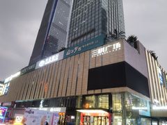 -迪卡侬(民族东店)