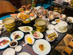 -半岛翡丽海鲜自助餐厅(观风亭店)