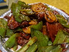 铁板黑椒年糕牛仔骨-惠廉饭店(东吴南路店)