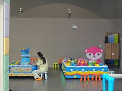 -蒙特利亲子乐园