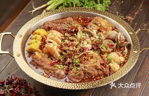 Sauce-braised Pork Rib and Frog Hot Pot