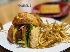 -HELLO 27 意面·沙拉·帕尼尼