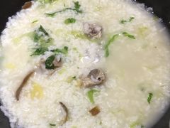 -海大大蒸汽海鲜餐厅·粤菜·特色小炒(欢乐颂店)