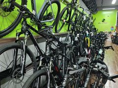 -道路口单车爱瓦士dahon大行