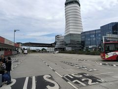 -维也纳国际机场