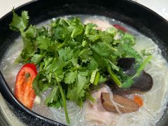 鸡腿肉米线-和平馆·地道港澳茶餐厅(西门口店)