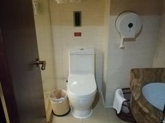 -维也纳酒店(深圳机场店)