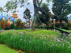 -七彩云南欢乐世界