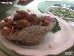 忘了名的炸鸡肉和露了小脸的蚕豆-新南华大酒店(广中店)