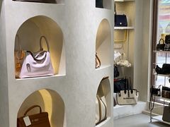 -六六奢品·vintage中古·回收二手奢侈品包包手表首饰(环球港店)