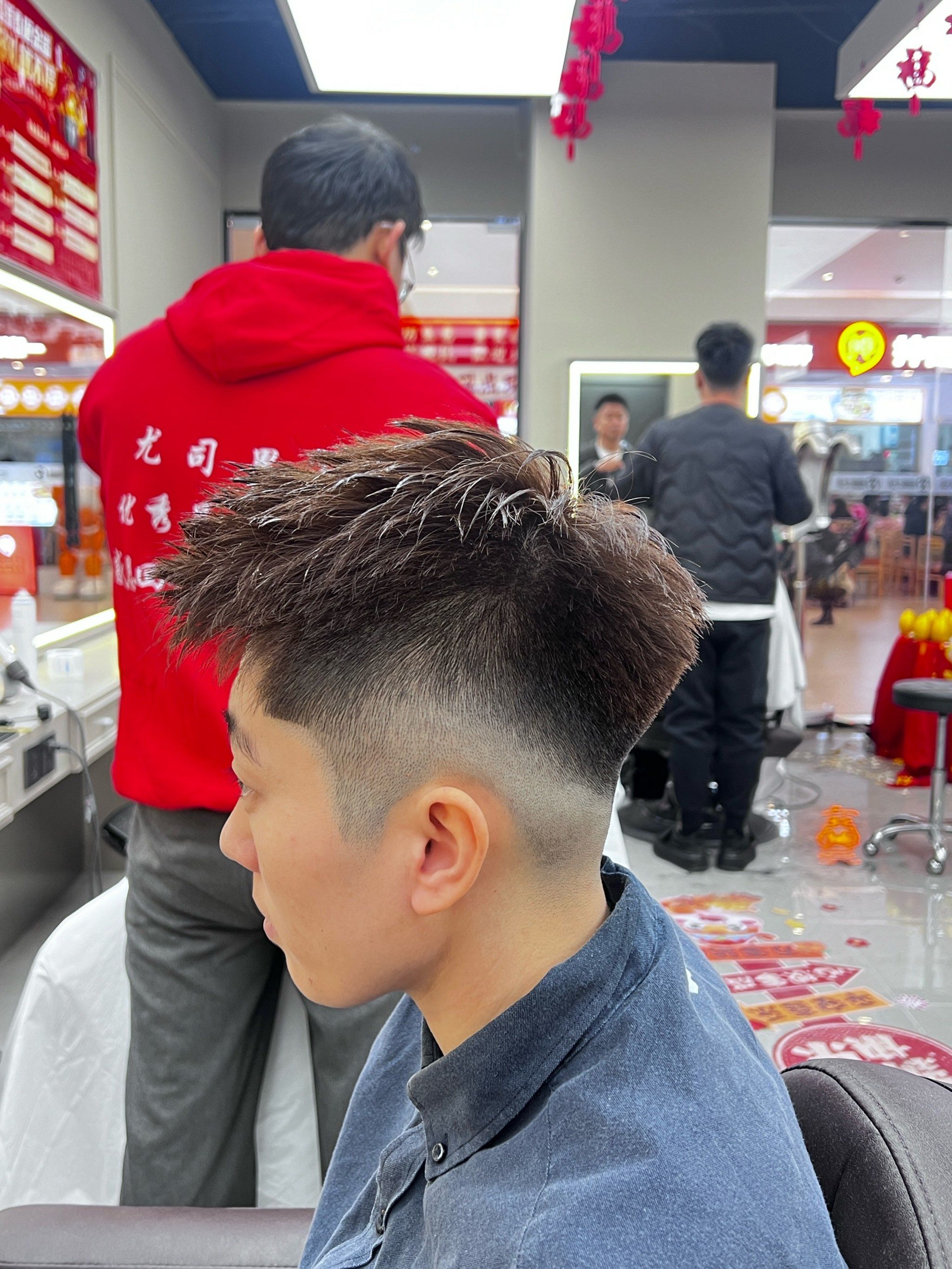 男孩潮流发型