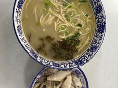 -明呈黄鱼面馆(斜土路店)