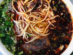 -吾穆勒蓬灰牛肉面·清真(北滨河中路店)
