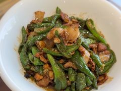 -黄泥岗·地道湖北菜(奥特莱斯店)