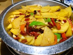 干锅土豆片-炊烟·山房菜