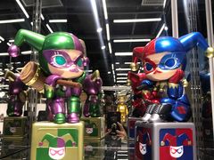 -泡泡玛特POPMART(侨福芳草地店)