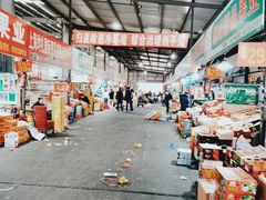 -上海龙吴水胜海发市场