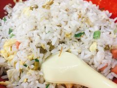 -江城燕子大排档(江汉路步行街店)