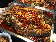 巴沙鱼-鸣记脆皮烤鱼·海鲜烤鱼(三八广场店)