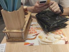 -小杨生煎(黄河路美食休闲街店)