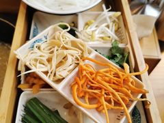 -勺子米线·云南传统小吃市集(四方街店)