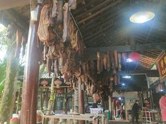 -土砂锅生态山庄·非遗砂锅雅鱼