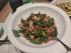 -绿草地·湘菜(酃湖师院店)