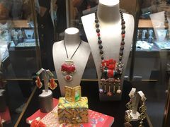 -上海跨国采购会展中心