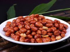 油炸花生-正宗东北木火铁锅炖鱼村