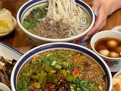 -云阿蛮云南生烫牛肉米线(奉贤路店)