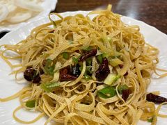 -超越炭火牛蛙火锅鸡(河东店)