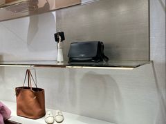 -乐蓬马歇百货公司(Rive Gauche)