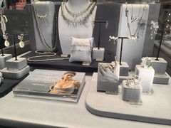 -HEFANG Jewelry何方珠宝(IFS店)