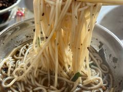-正宗杨记普洱酸醋米线(总店)