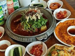 -喇喇排骨火锅·传统韩式脊骨汤(望京西园总店)