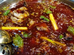 -肖肖酸萝卜鱼火锅(总店)