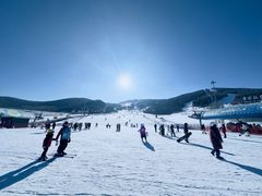 -中旅松花湖滑雪场