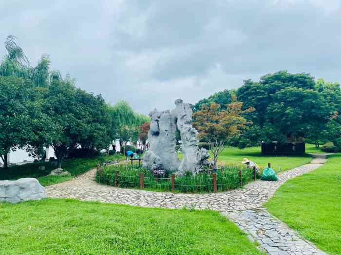 东湖听涛景区-"亲戚在东湖听涛景区的水云乡举行户外婚礼.