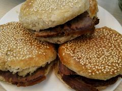 牛肉烧饼-天津乾毓德饭庄·清真传统炒菜·海鲜烧烤(咸阳路店)